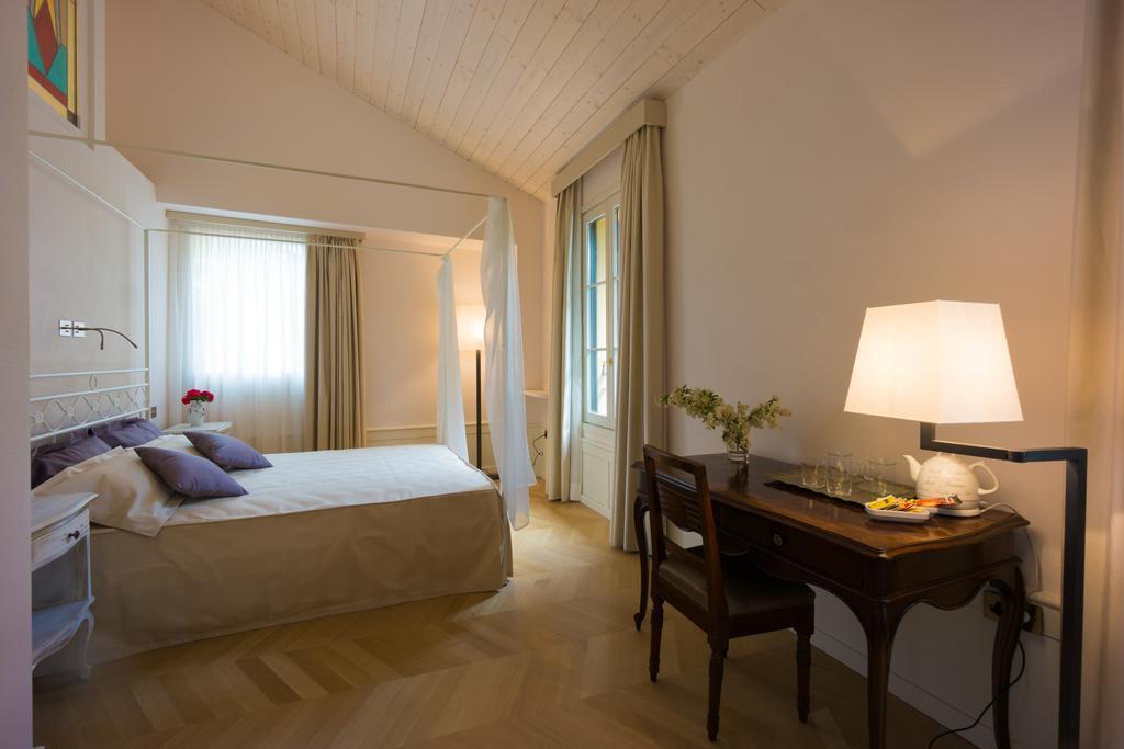 Relais Di Villa Adinolfi Annone di Brianza Room photo